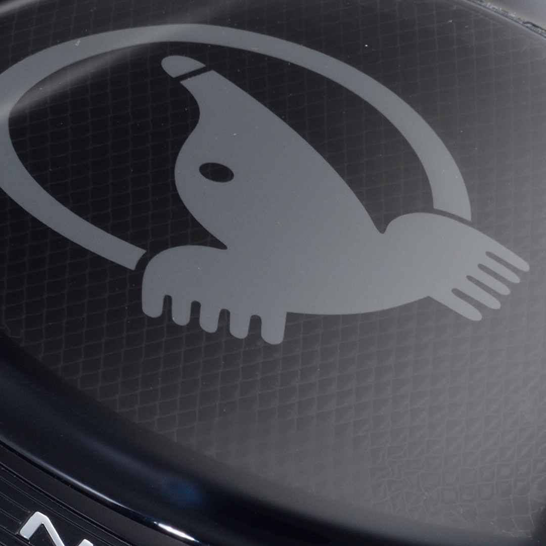 チタンカーボン